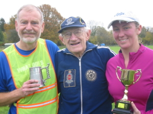 Jack presents the
trophies to Liz and Jeremy