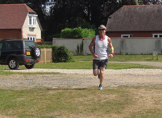 IMG_5660.JPG - James heads for a new PB